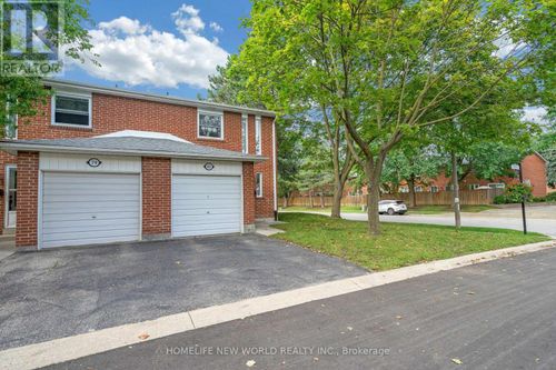 353-81 Niles Way, Thornhill, ON, L3T5B7 | Card Image