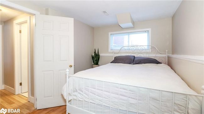 51 Christie Cres, House other with 4 bedrooms, 2 bathrooms and 5 parking in Barrie ON | Image 34