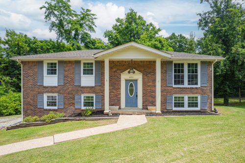 402 Winding Way, Columbia, TN, 38401-2572 | Card Image