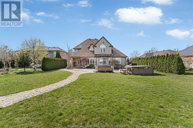 4520 Centre Lake Dr, House other with 5 bedrooms, 4 bathrooms and null parking in Windsor ON | Image 49