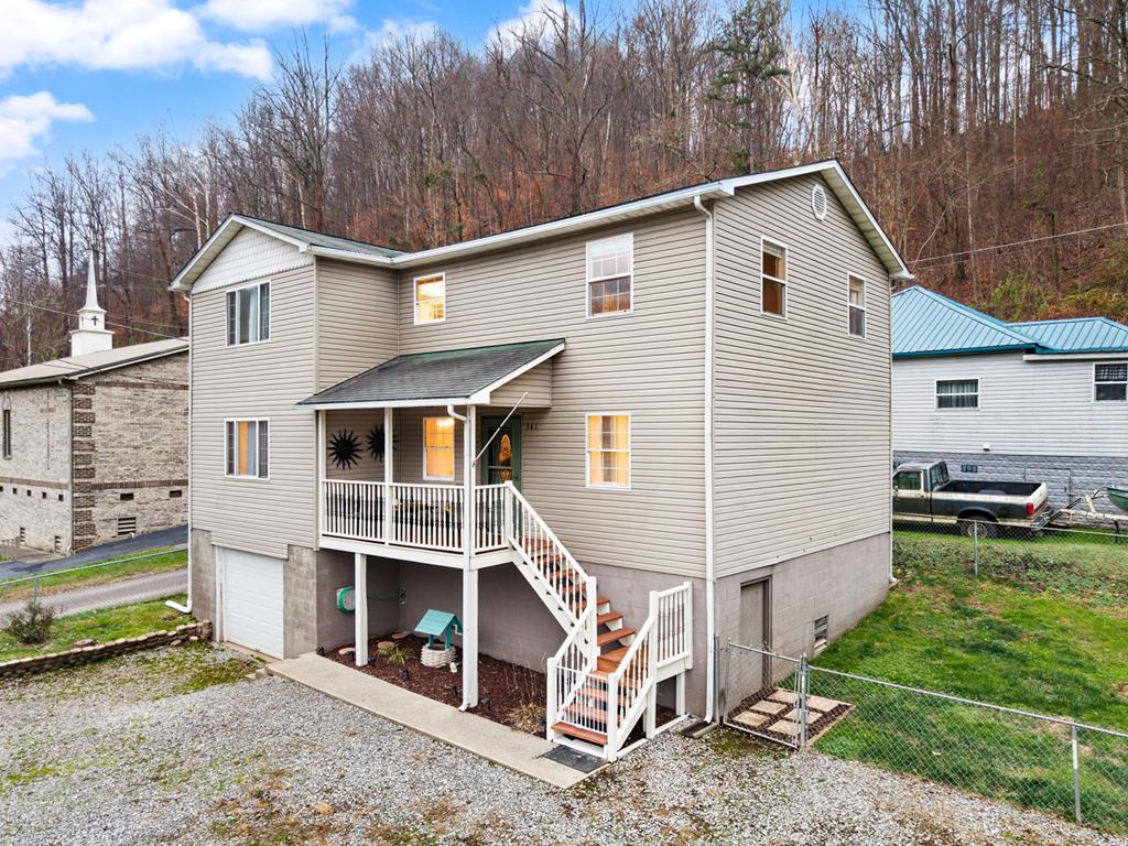 Residential in Goody 2