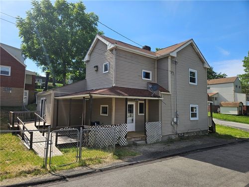 147 Lea St, Munhall, PA, 15120-2701 | Card Image