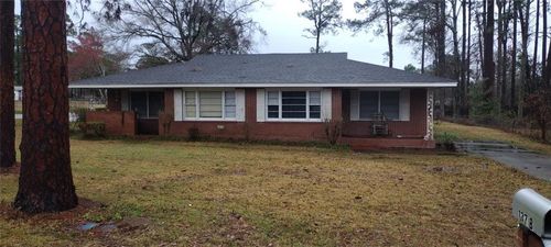 137 First Avenue, Mcrae, GA, 31055 | Card Image