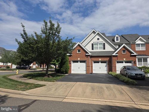 15487 Gossoms Store Ct, HAYMARKET, VA, 20169-8167 | Card Image