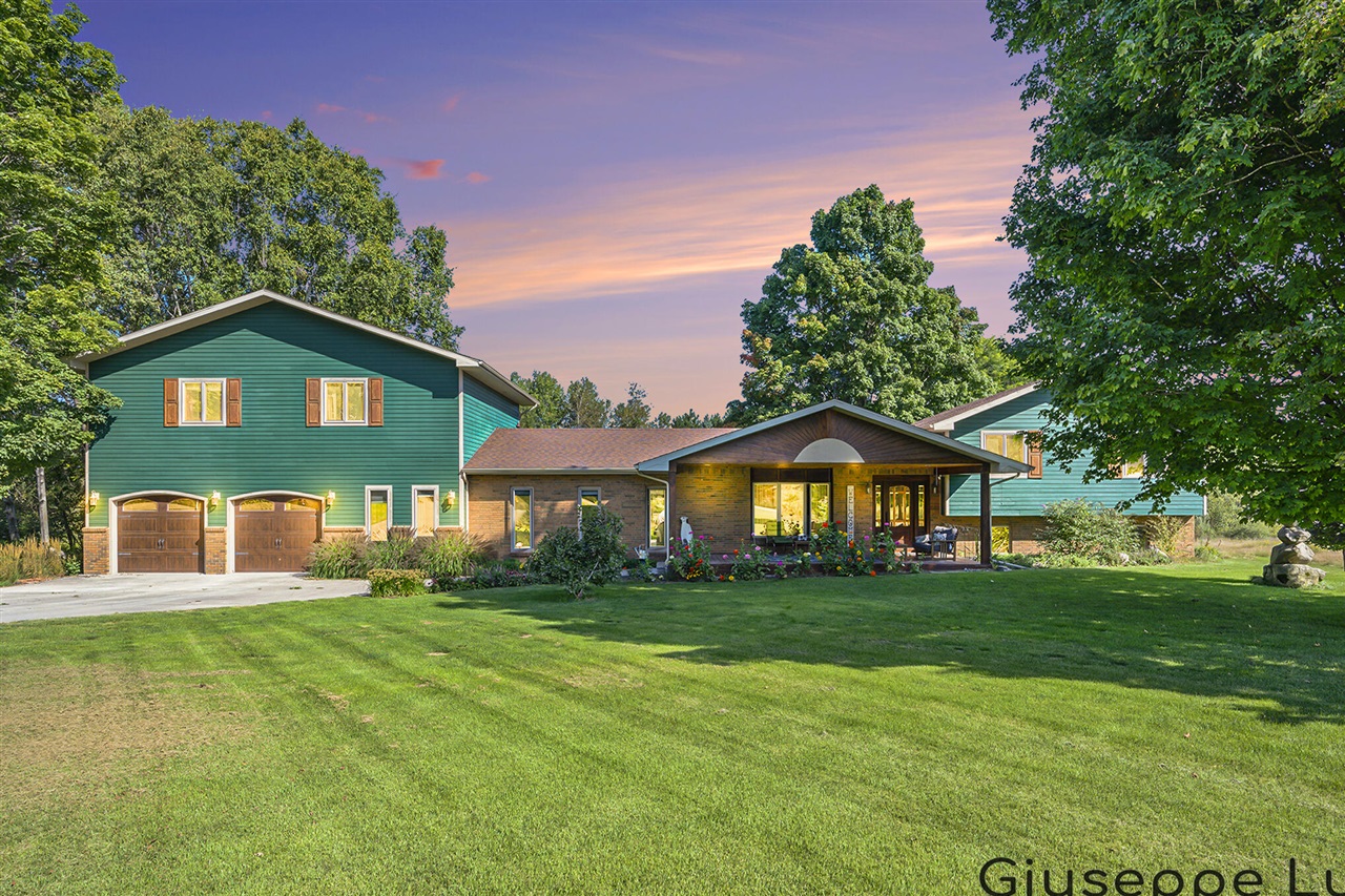 3 Mile Rd, Reed City, MI 49677