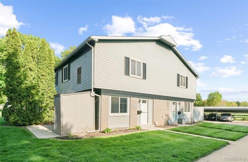 41257 S Woodbury Green Drive, Van Buren Charter Township, MI, 48111 | Card Image