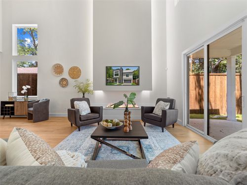 416 Mount Auburn Ave, Dallas, TX, 75223-1522 | Card Image