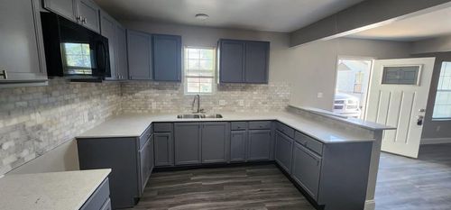 6914 Gonzales St, Houston, TX, 77020-6946 | Card Image