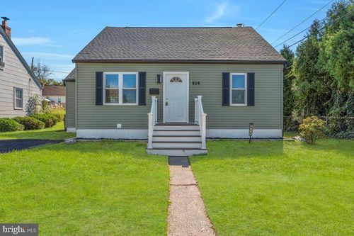 814 Warren St, POTTSTOWN, PA, 19464-4337 | Card Image