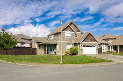 3478 Montana Dr, Campbell River, BC, V9W8G8 | Card Image