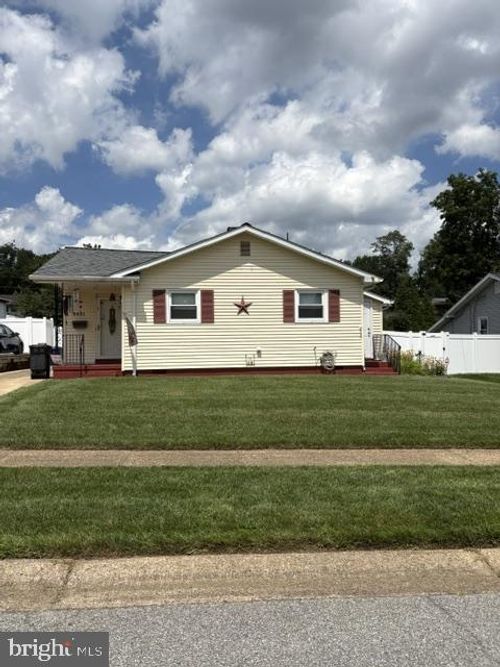3821 Evelyn Dr, WILMINGTON, DE, 19808-4618 | Card Image