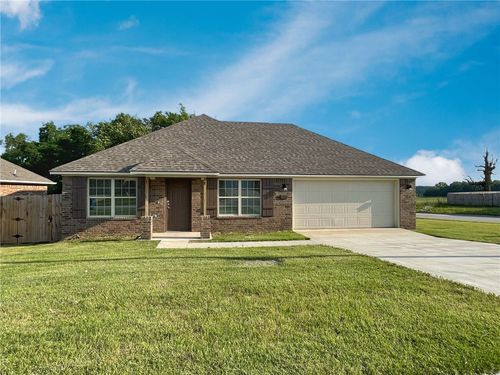 2201 Brown Bear Ln, Gentry, AR, 72734-5115 | Card Image