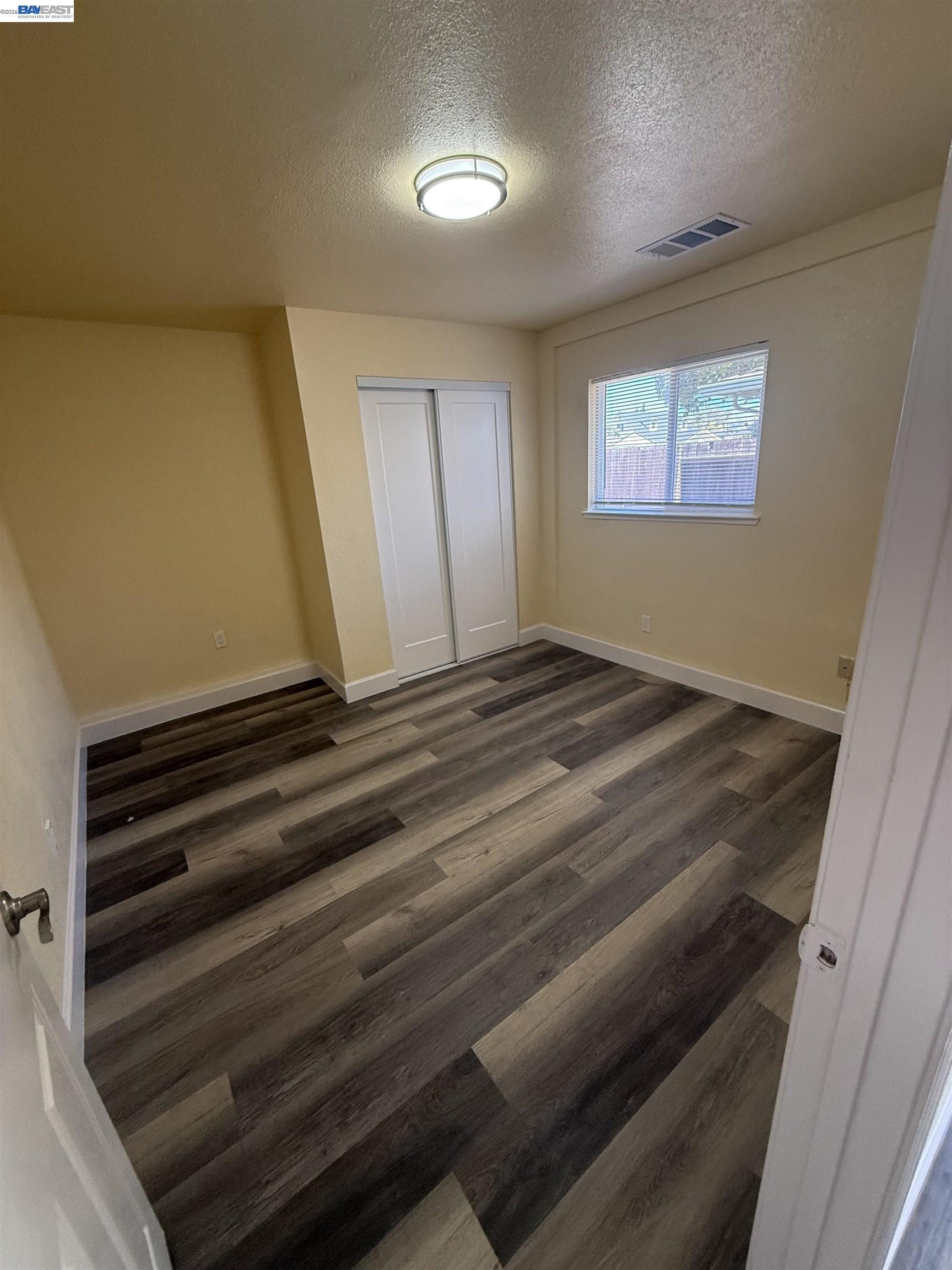 Residential Lease in Newark 4