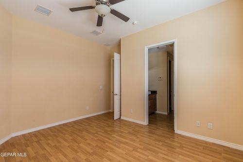 5537 Ignacio Frias Dr, El Paso, TX, 79934-3179 | Card Image