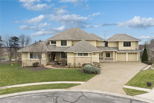 14105 Stearns St, Overland Park, KS, 66221-8089 | Card Image