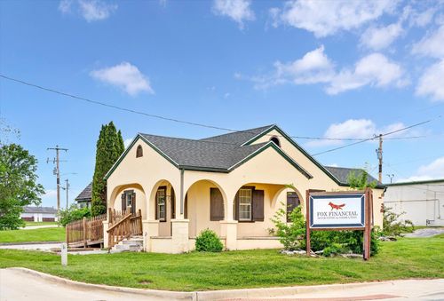 103 S Delaware St, Nixa, MO, 65714-8820 | Card Image