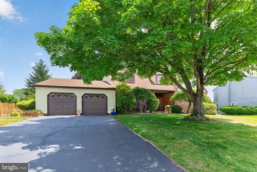 10 Krebs Rd, Plainsboro, NJ, 08536-1106 | Card Image