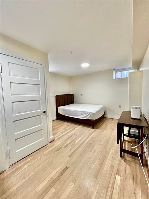 b2-46 Central Close, Auburndale, MA, 02466-2305 | Card Image