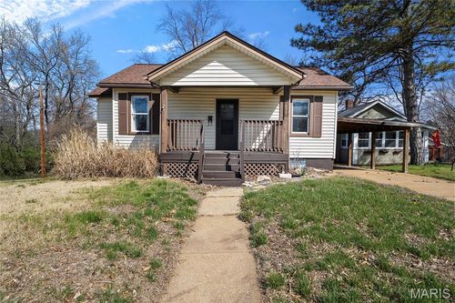 7659 Folk Ave, Maplewood, MO, 63143-1207 | Card Image