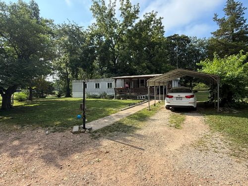 1105 Chowning Dr, Mountain View, MO, 65548-7925 | Card Image