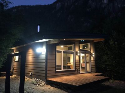 38320 Fir St, House other with 5 bedrooms, 2 bathrooms and 6 parking in Squamish BC | Image 3