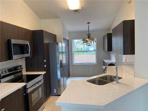 4276 Pine Ridge Ct, Weston, FL, 33331-5028 | Card Image