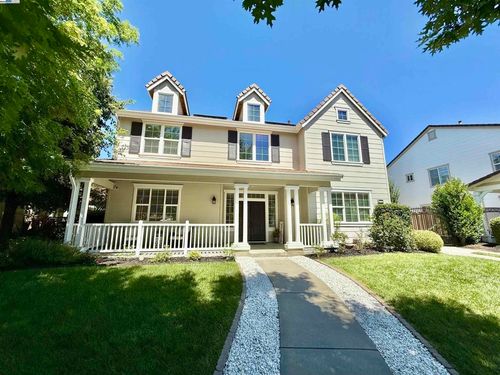 5825 Dresslar Cir, Livermore, CA, 94550-7195 | Card Image