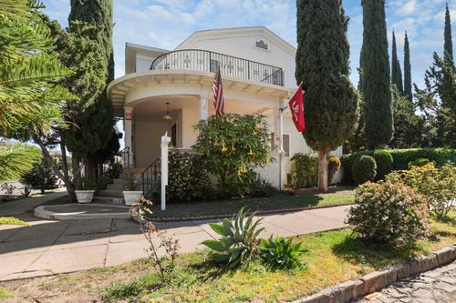 48 W Rose St, Stockton, CA, 95202-1202 | Card Image