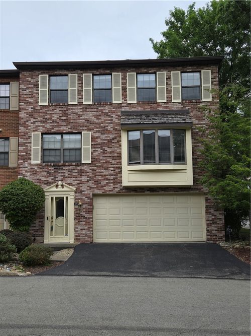 454 Gleneagle Ct, Monroeville, PA, 15146-1814 | Card Image