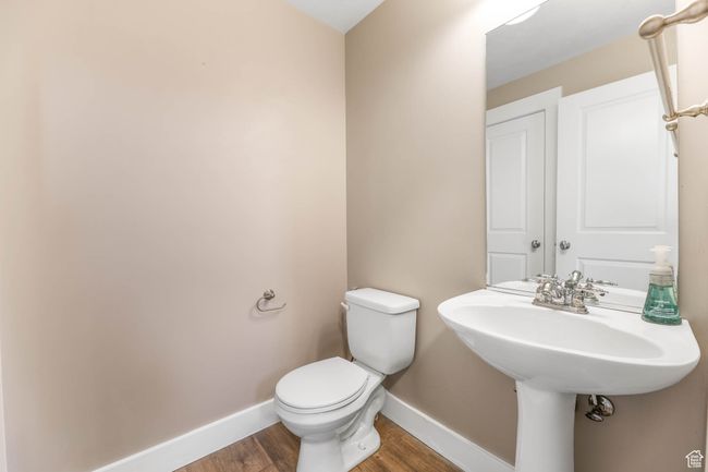 Half bath on main | Image 20