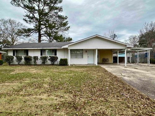 4133 Chestnut St, Zachary, LA, 70791-4529 | Card Image