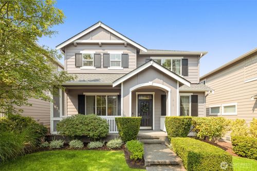 1919 25th Ave Ne, Issaquah, WA, 98029-7737 | Card Image