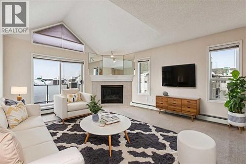 317-20 Sierra Morena Mews Sw, Calgary, AB, T3H3K6 | Card Image