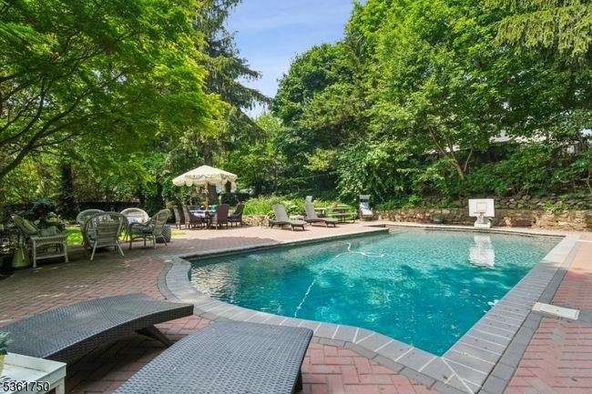 27 Fairway Dr, House other with 7 bedrooms, 5 bathrooms and null parking in West Orange NJ | Image 29