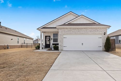 5047 Espy Ave, White House, TN, 37188-2400 | Card Image