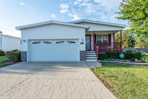 3300 Evergreen Ln, Park City, IL, 60085-3200 | Card Image