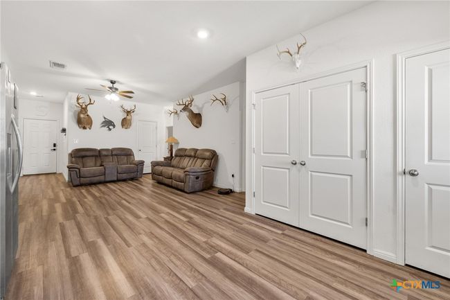 221 Comancheros Rd, House other with 3 bedrooms, 2 bathrooms and null parking in Jarrell TX | Image 12