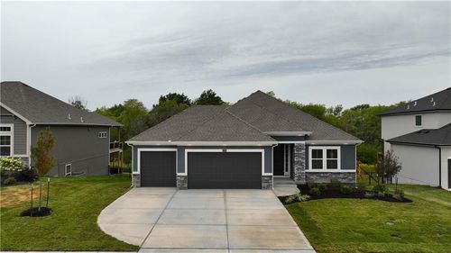 10504 N Mulberry St, Kansas City, MO, 64155-2750 | Card Image