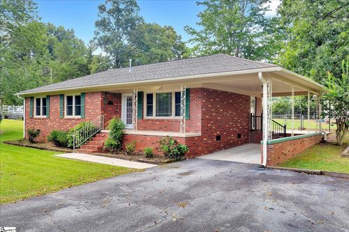 204 Lakewood Dr, Clinton, SC, 29325-7205 | Card Image