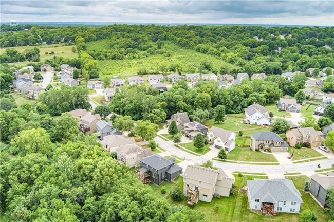 Aerial perspective of suburban area | Image 58