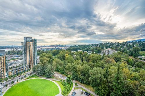 2201-1500 Fern St, North Vancouver, BC, V7J0E6 | Card Image