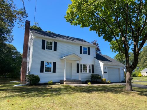 42 Cleveland St, Plainville, CT, 06062-1227 | Card Image