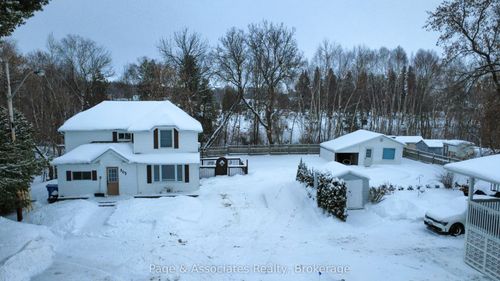 305 Lillie St, Sturgeon Falls, ON, P2B3B3 | Card Image