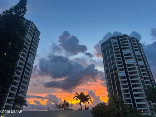 1b5-1 Oceans West Blvd, Daytona Beach Shores, FL, 32118-5946 | Card Image