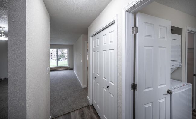 UNIT-119 - 3440 Golfview Dr, Condo with 1 bedrooms, 1 bathrooms and null parking in Eagan MN | Image 5