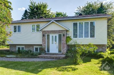 1358 Gerald St, House other with 5 bedrooms, 2 bathrooms and 6 parking in Orléans ON | Image 1