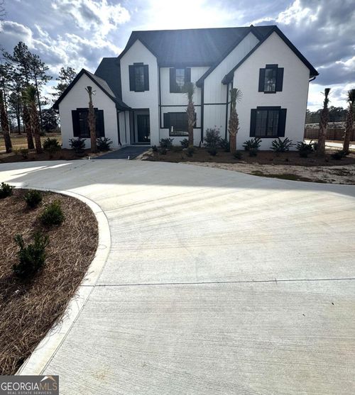 20 Club Dr, Jesup, GA, 31546-2122 | Card Image