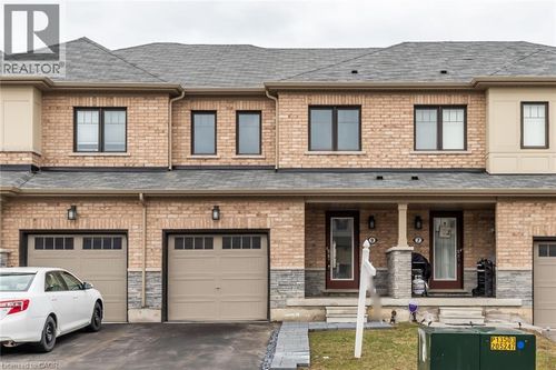 9 Pagebrook Cres, Stoney Creek, ON, L8J0K7 | Card Image