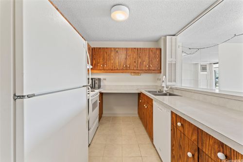 apt-2212-1717 Mott-Smith Dr, Honolulu, HI, 96822-2840 | Card Image