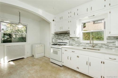 1-14 Oakridge Pl, Eastchester, NY, 10709-2013 | Card Image